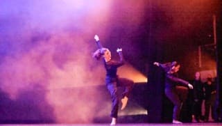 Performance 4